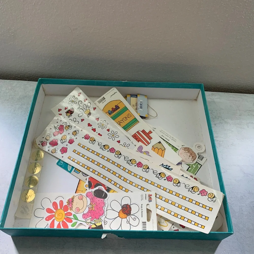 Scrapbook Kit Lot Vintage Vacation Birthday Looney Tunes Holiday Sports Wedding